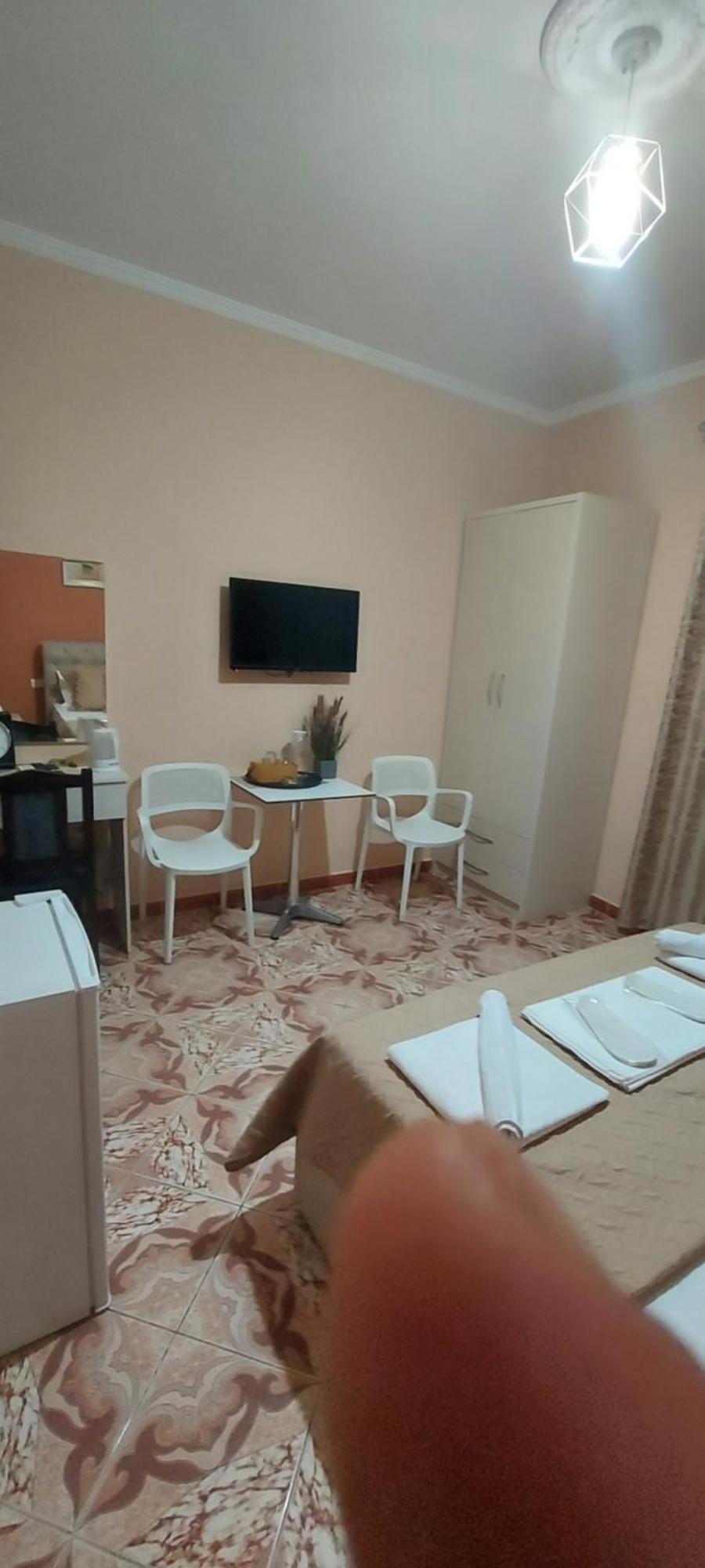 Hotel Fama Shkallnur Luaran gambar