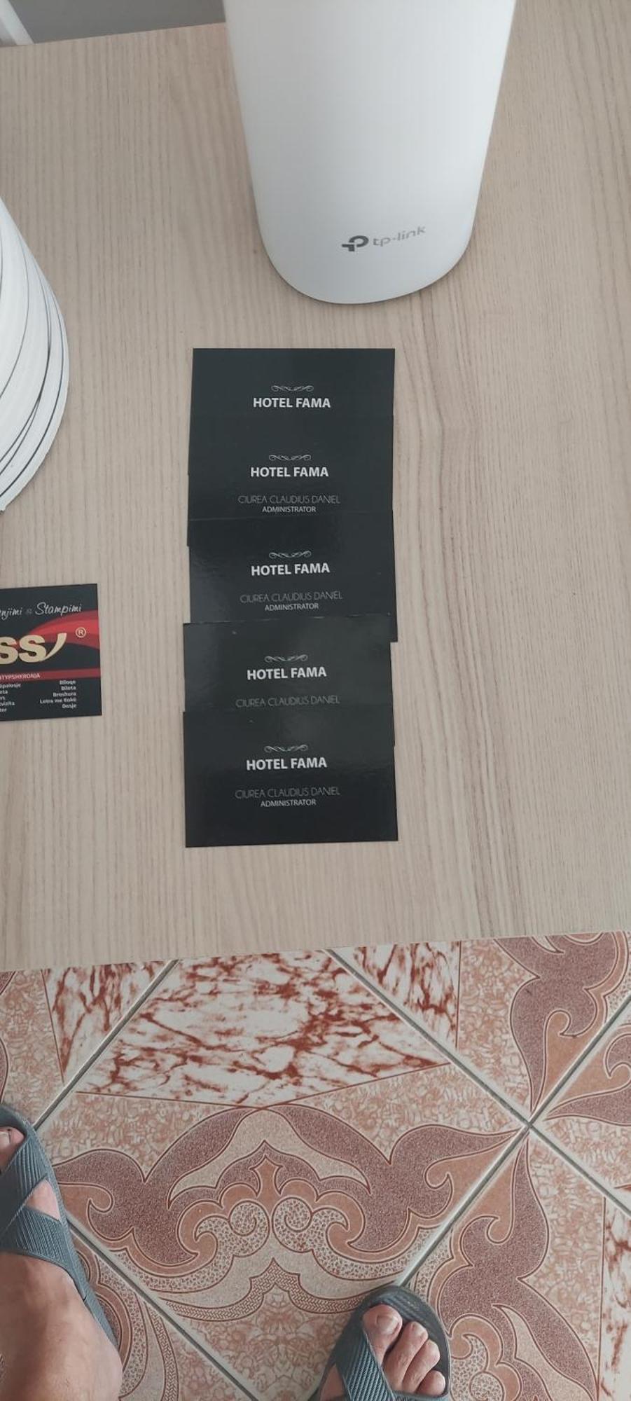 Hotel Fama Shkallnur Luaran gambar